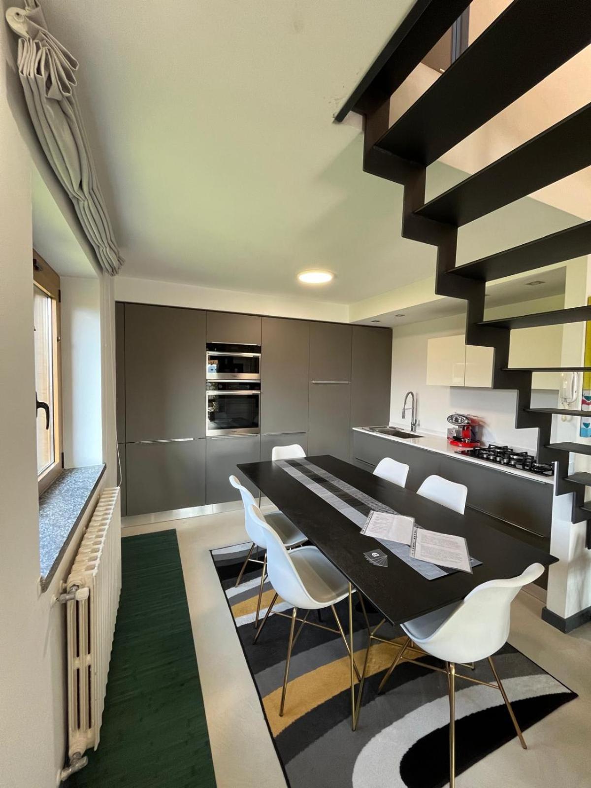Dolce Luxury House Ferienhaus Luino