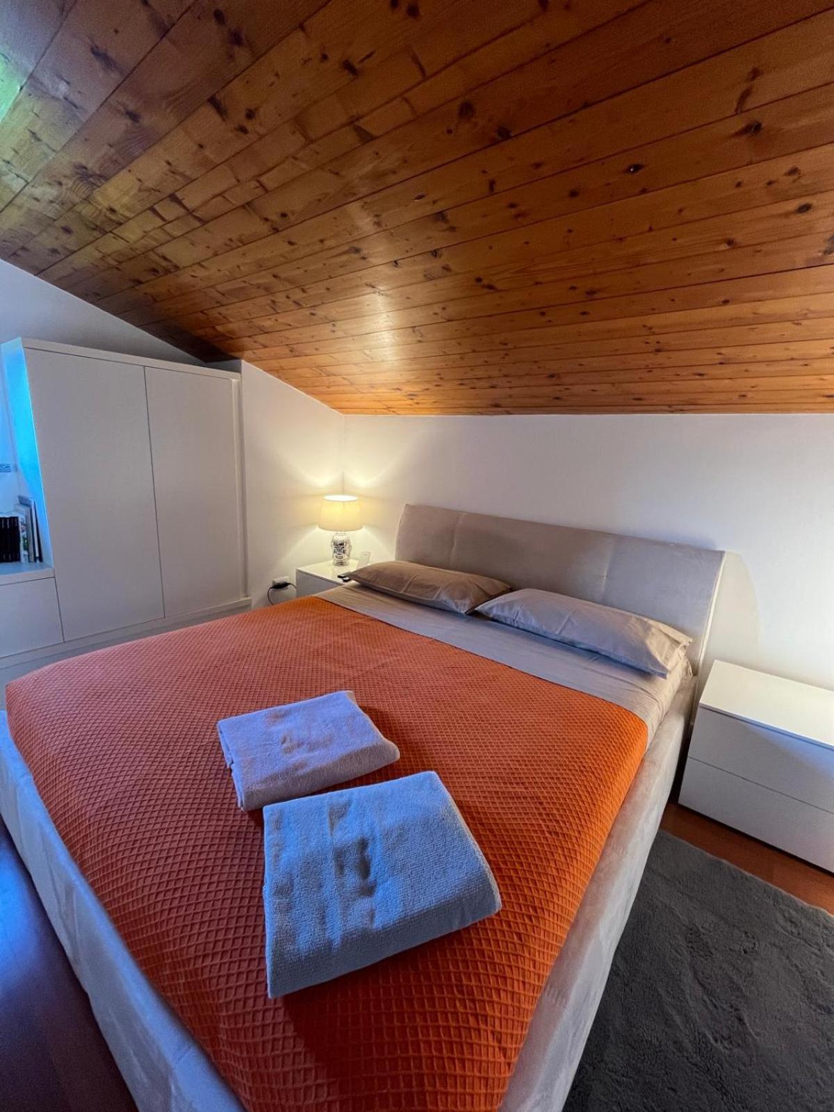 Dolce Luxury House Ferienhaus Luino